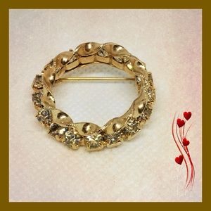 ❤️VINTAGE GOLD/RHINESTONE BROOCH PIN